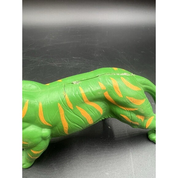 Vintage 1978 He-Man Masters of the Universe MOTU Battle Cat w/ Saddle - Picture 8 of 8